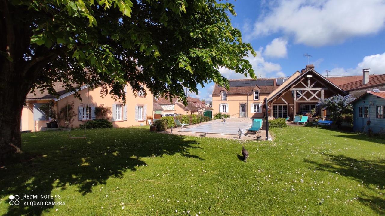 Atelier Des Sens 89 Bed & Breakfast Evry  Exterior photo
