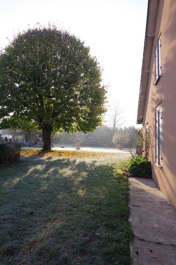 Atelier Des Sens 89 Bed & Breakfast Evry  Exterior photo