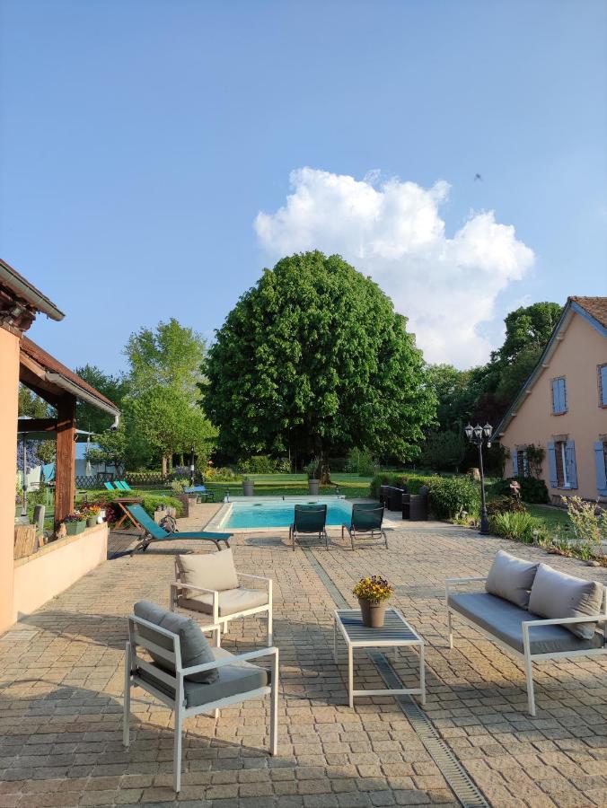 Atelier Des Sens 89 Bed & Breakfast Evry  Exterior photo